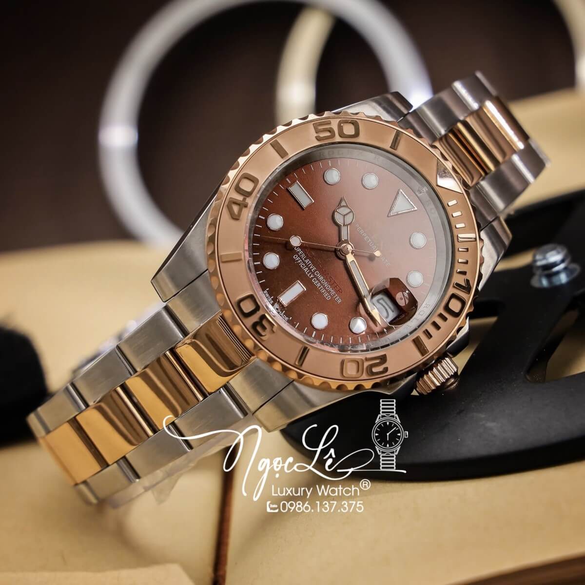 Đồng Hồ Rolex Yacht Master Automatic Nam Dây Kim Loại Demi Rose Mặt Nâu 40mm