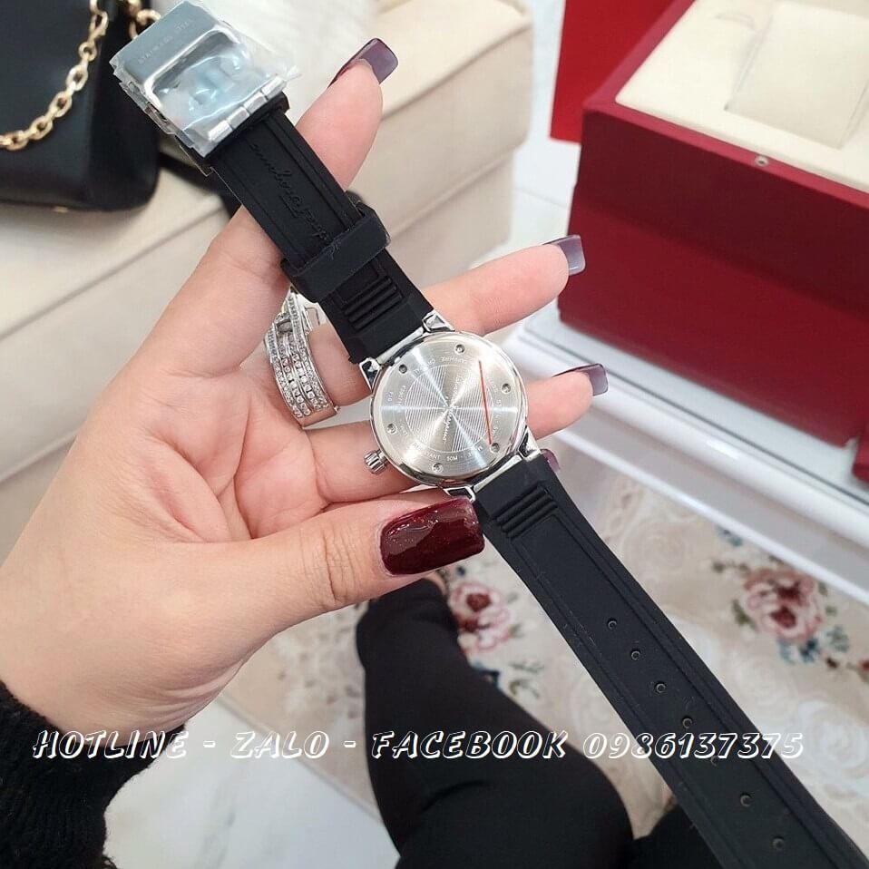 Đồng hồ nữ Salvatore Ferragamo F80 dây cao su