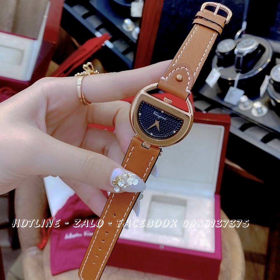 Đồng Hồ Nữ Salvatore Ferragamo Dây Da Nâu Mặt Trăng Khuyết 35mm