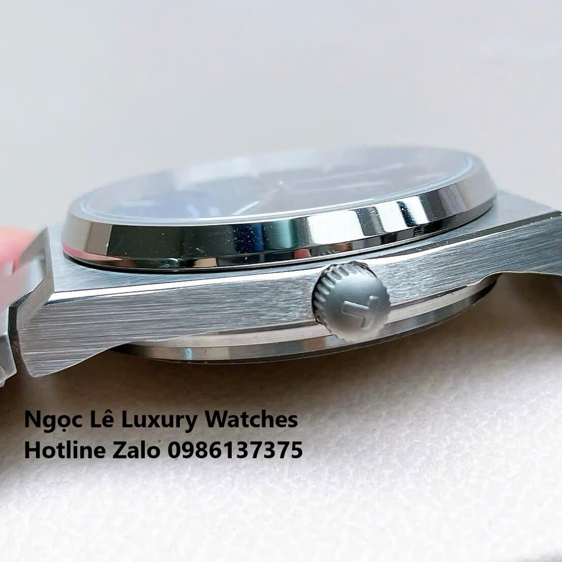 Đồng Hồ Tissot PRX Powermatic 80 Automatic - Dây Kim Loại Màu Bạc Mặt Xanh Bạc Hà - Size 40mm