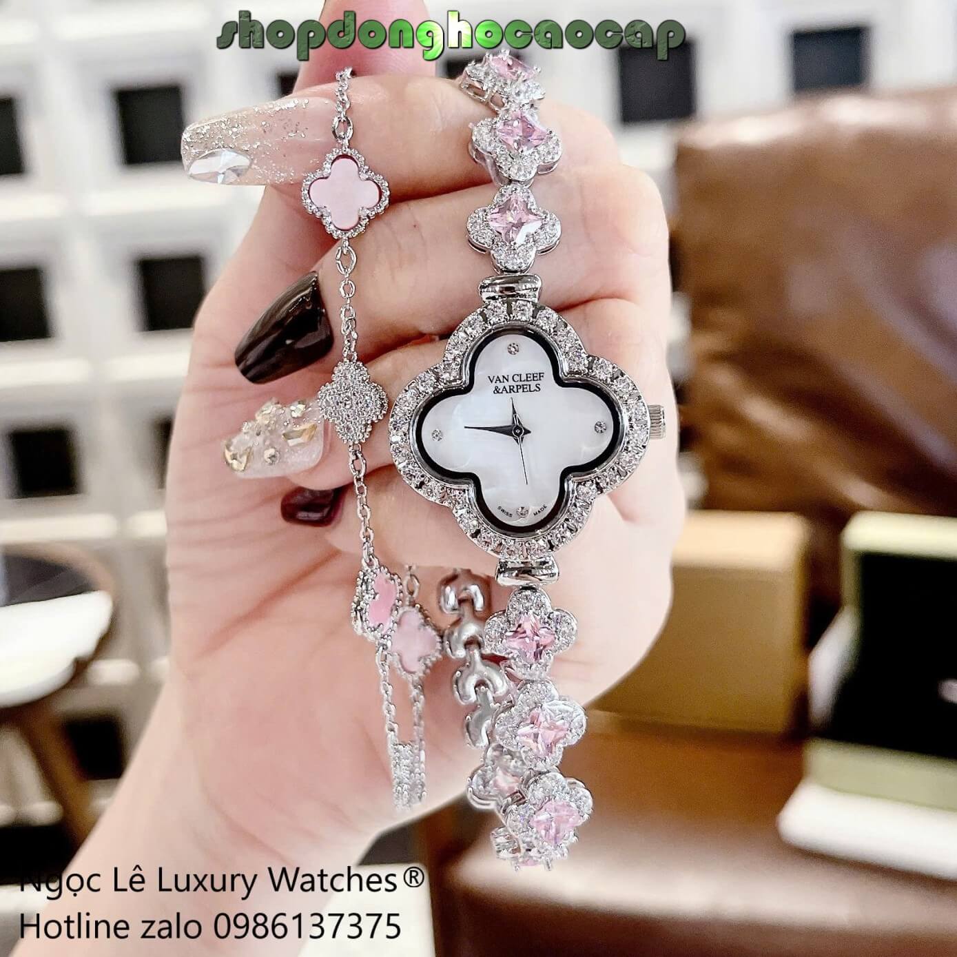 Đồng Hồ Van Cleef & Arpels Cỏ 4 Lá Xà Cừ Trắng Đá Hồng Vỏ Silver Size 27mm - Đồng Hồ Lắc Tay Nữ