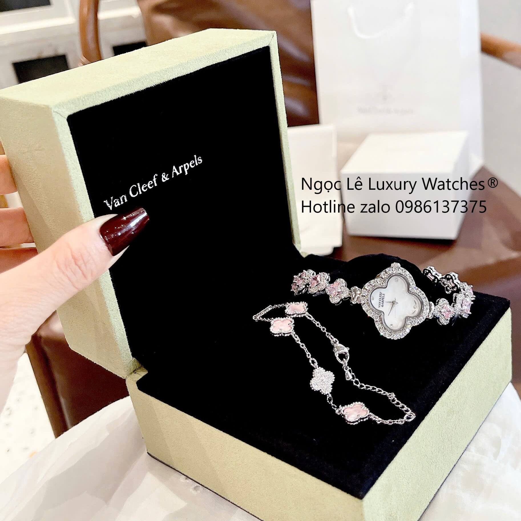 Đồng Hồ Van Cleef & Arpels Cỏ 4 Lá Xà Cừ Trắng Đá Hồng Vỏ Silver Size 27mm - Đồng Hồ Lắc Tay Nữ