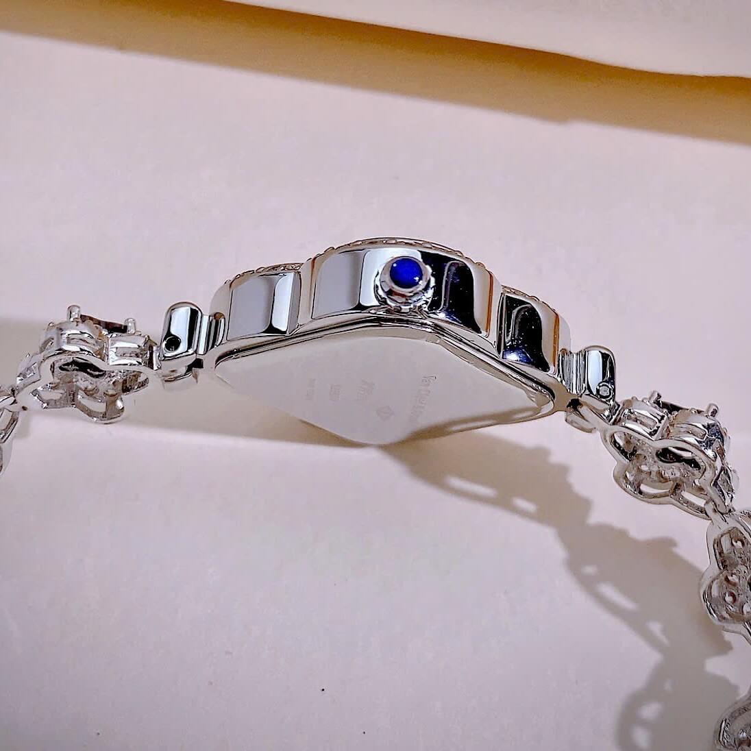 Đồng Hồ Van Cleef & Arpels Nữ Dây Lắc Tay Cỏ 4 Lá Vỏ Bạc Hoa Đen Size 27mm