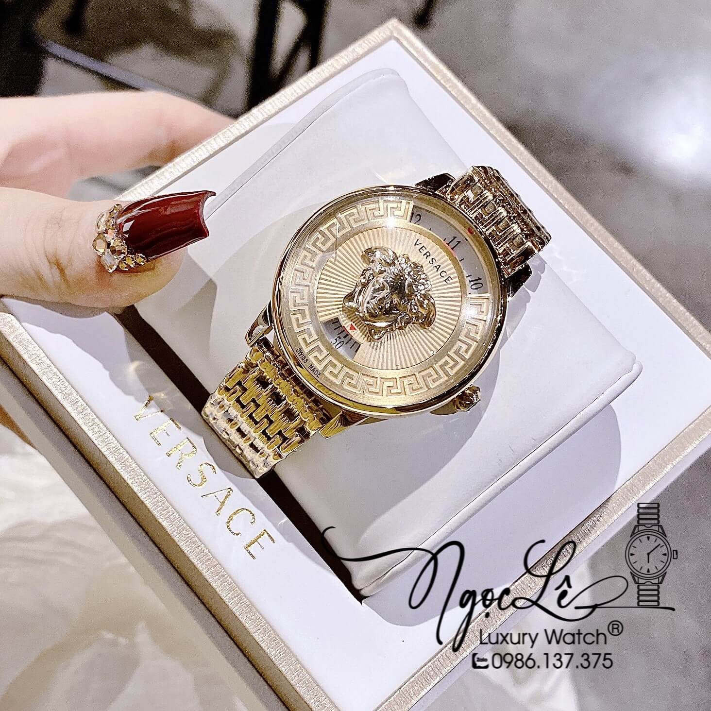 Đồng Hồ Nữ Versace Medusa Icon Dây Kim Loại Vàng Mặt Vàng Size 38mm