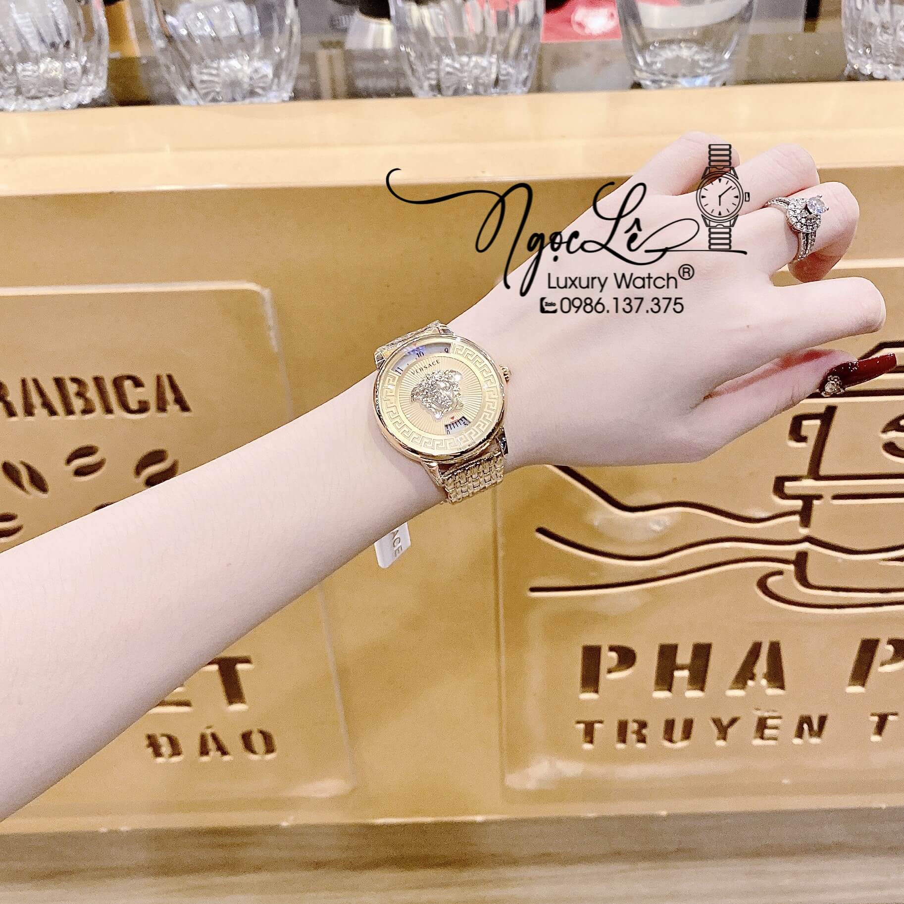 Đồng Hồ Nữ Versace Medusa Icon Dây Kim Loại Vàng Mặt Vàng Size 38mm