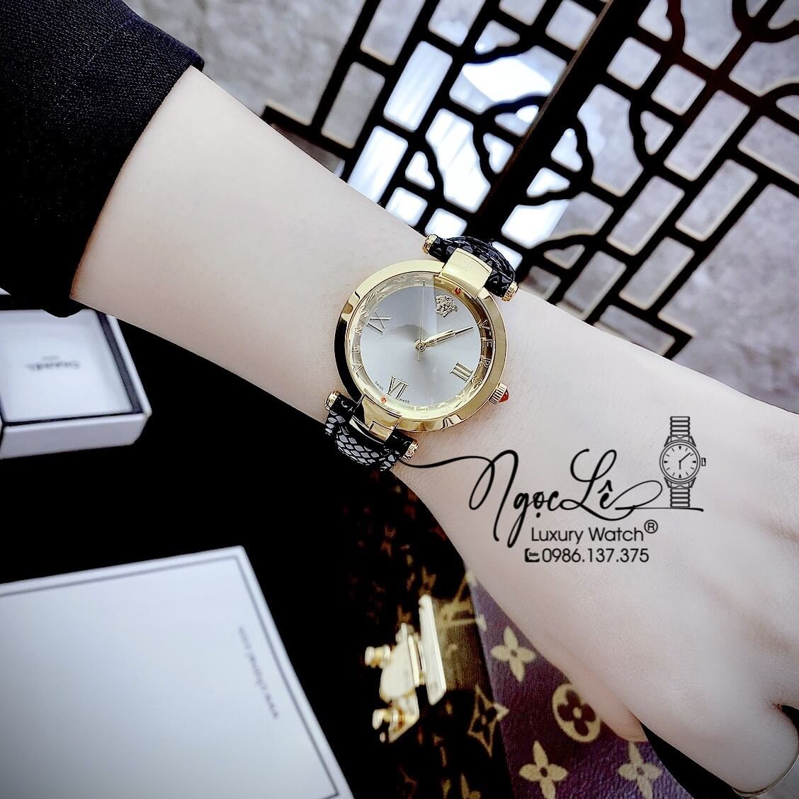 Đồng Hồ Nữ Versace Revive Dây Da Đen Mặt Xám Size 35mm Máy Thụy Sỹ