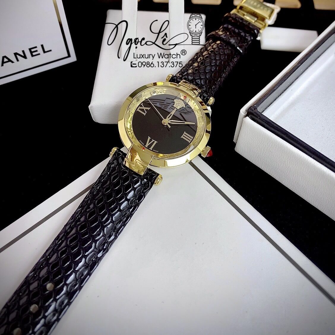 Đồng Hồ Nữ Versace Revive Dây Da Đen Mặt Đen Size 35mm Máy Thụy Sỹ
