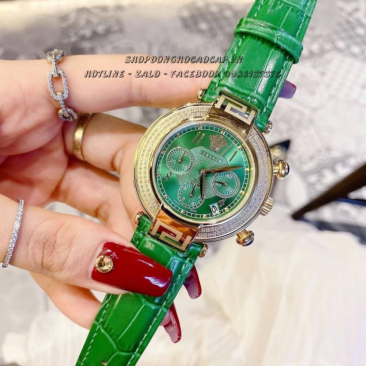 Đồng Hồ Versace Nữ Dây Da Xanh Mặt Xanh Vỏ Vàng 38mm Đính Đá