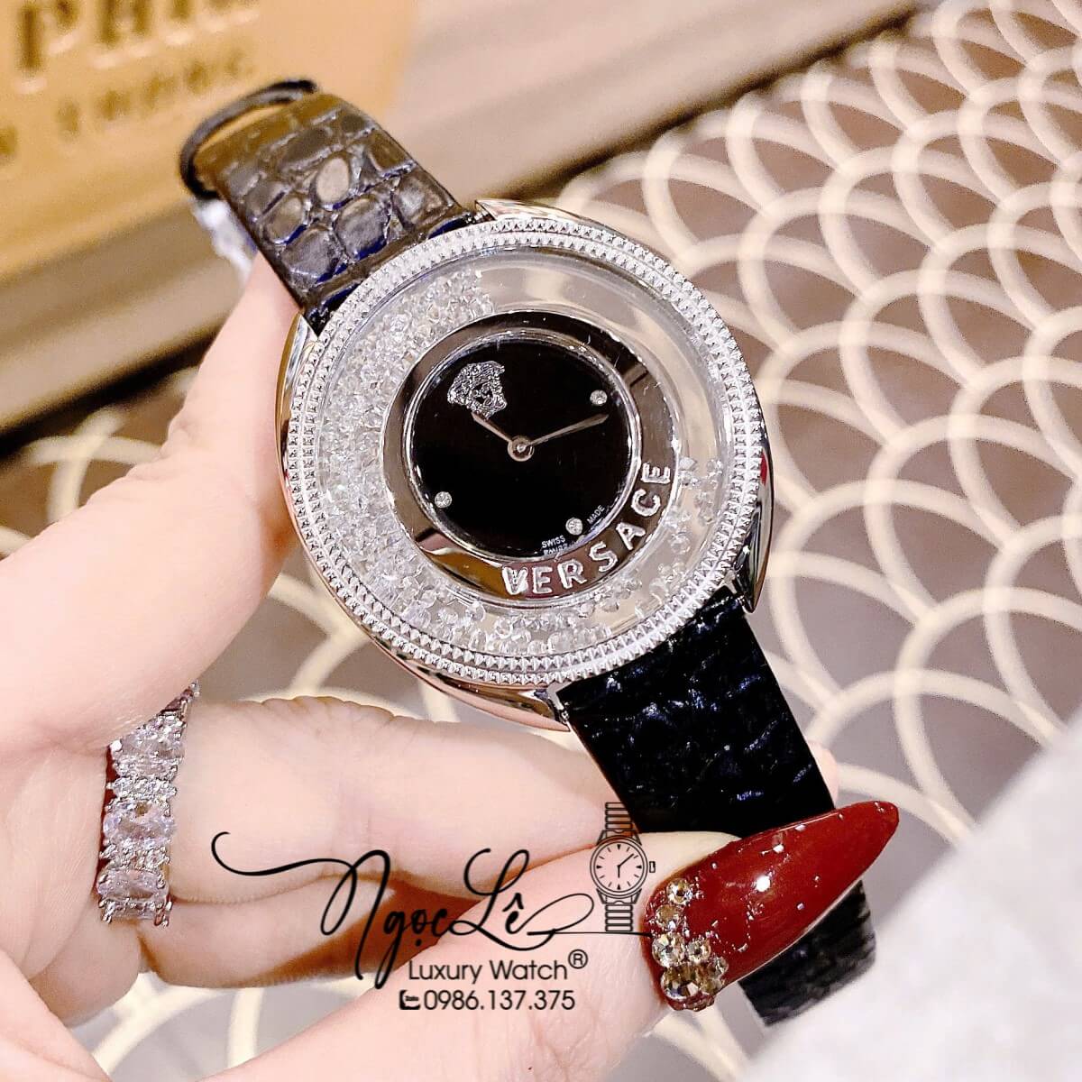Đồng Hồ Versace Nữ - Versace Destiny Quartz Thụy Sĩ Dây Da Đen Vỏ Bạc Mặt Oval Size 37mm