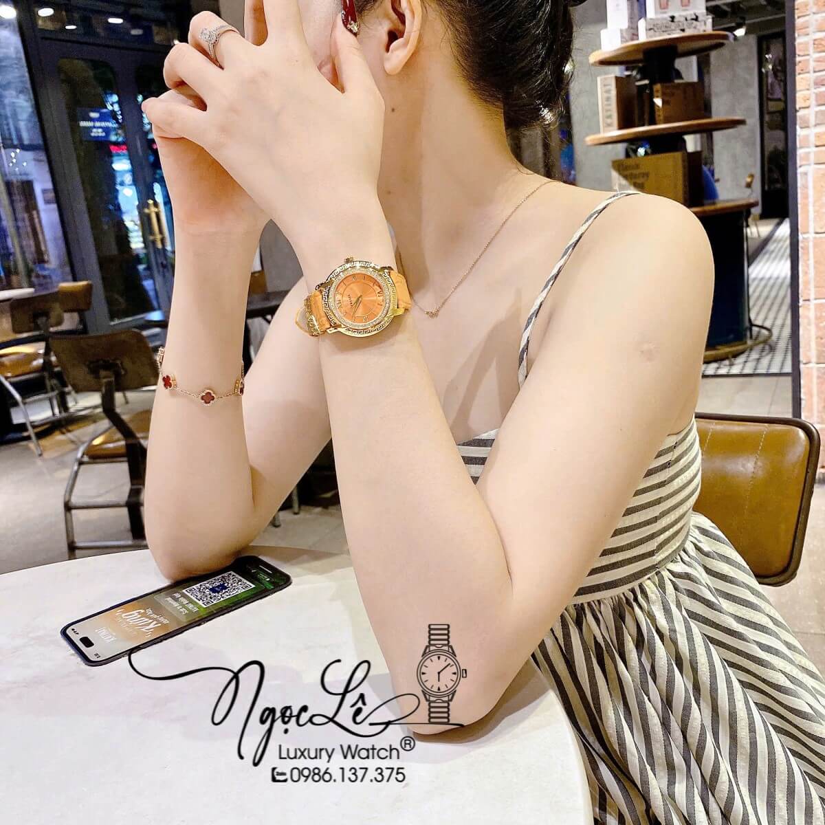 Đồng Hồ Versace Nữ - Versace DV-25 Dây Da Màu Cam Vỏ Vàng Size 36mm - Viền Mặt Đính Đá