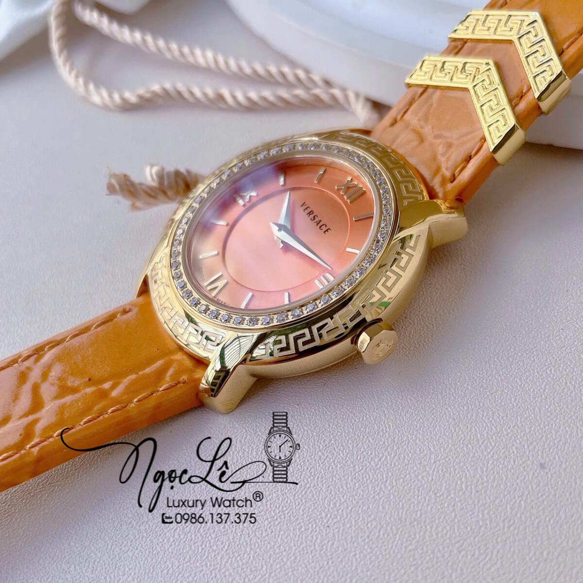 Đồng Hồ Versace Nữ - Versace DV-25 Dây Da Màu Cam Vỏ Vàng Size 36mm - Viền Mặt Đính Đá