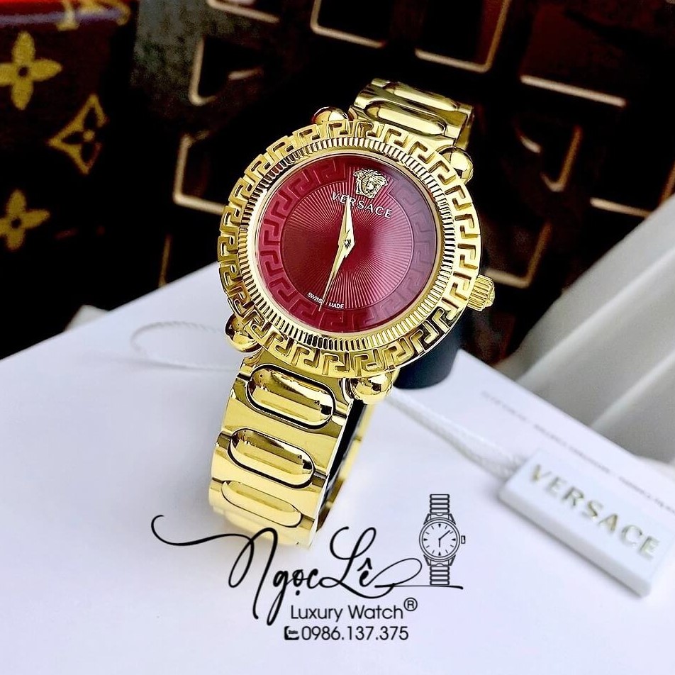 Đồng Hồ Nữ Versace Greca Twist Dây Kim Loại Vàng Mặt Đỏ Size 35mm
