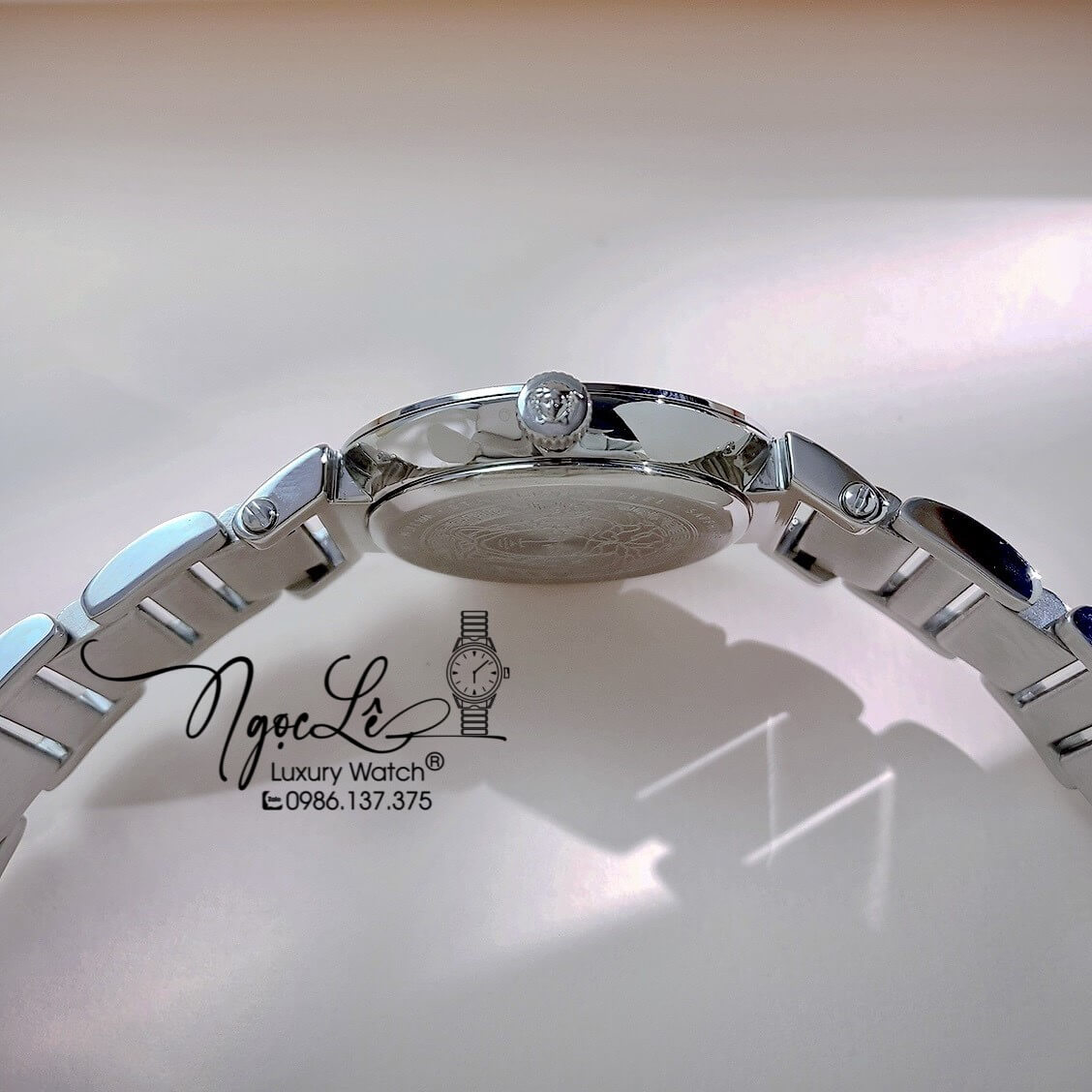 Đồng Hồ Nữ Versace Tribute Dây Kim Loại Bạc Mặt Trắng 35mm