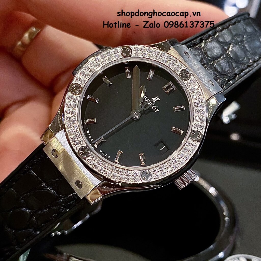 Đồng Hồ Hublot Classic Fusion 31mm Đen Mặt Đen Nữ