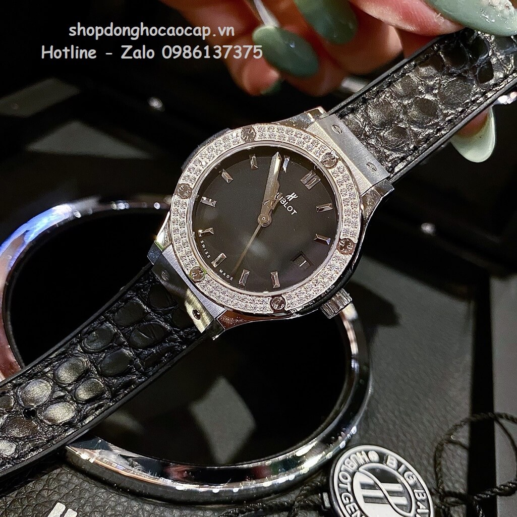 Đồng Hồ Hublot Classic Fusion 31mm Đen Mặt Đen Nữ