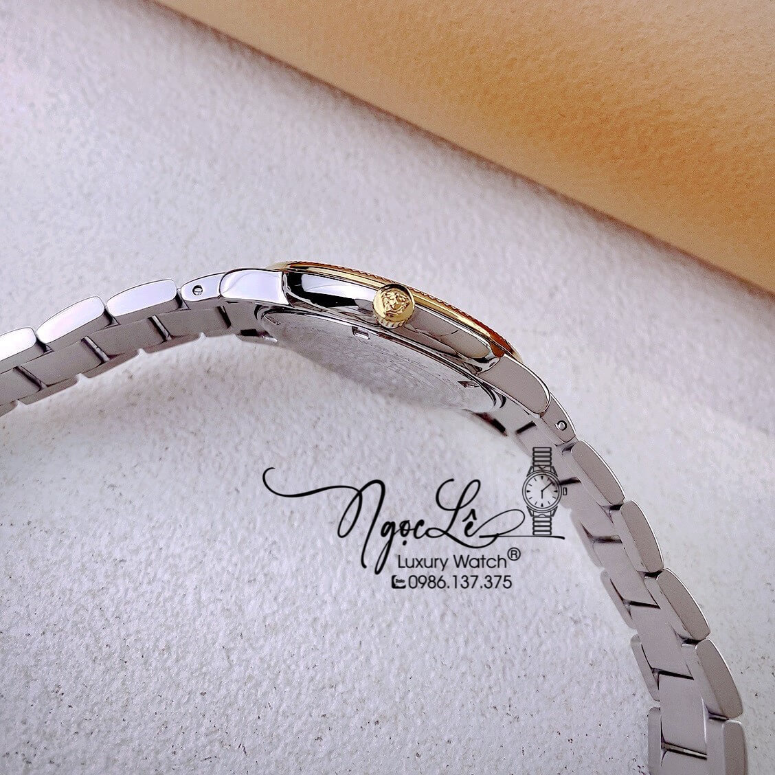 Đồng Hồ Nữ Versace V-Tribute Dây Kim Loại Demi Mặt Vàng Size 36mm