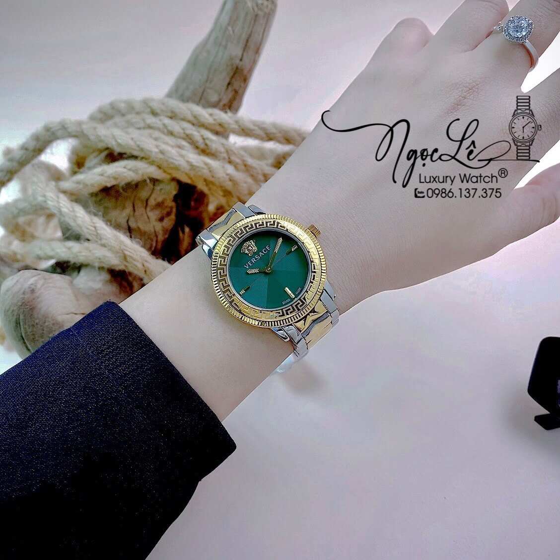 Đồng Hồ Nữ Versace V-Tribute Dây Kim Loại Demi Mặt Xanh Lá Size 36mm