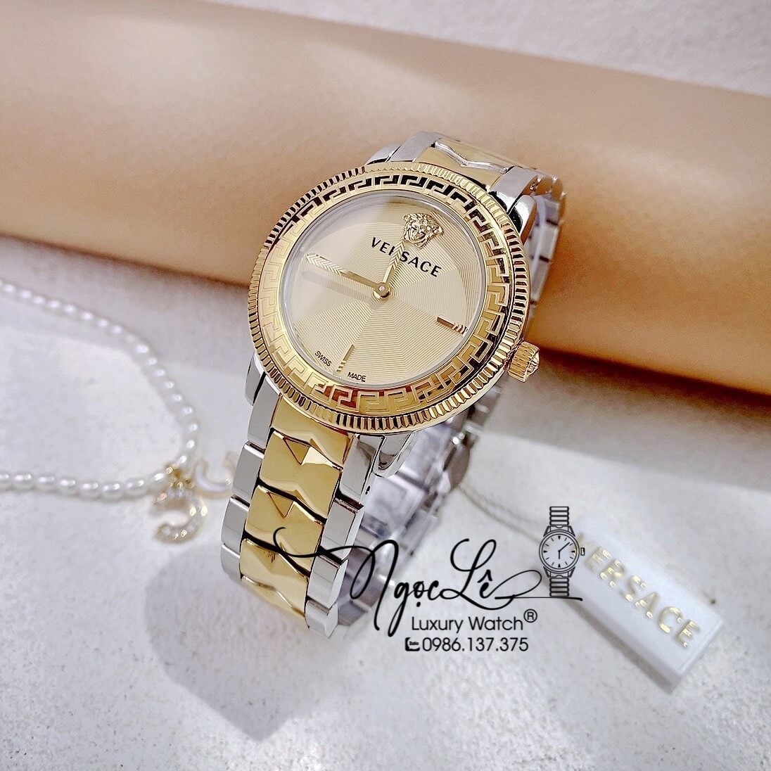 Đồng Hồ Nữ Versace V-Tribute Dây Kim Loại Demi Mặt Vàng Size 36mm