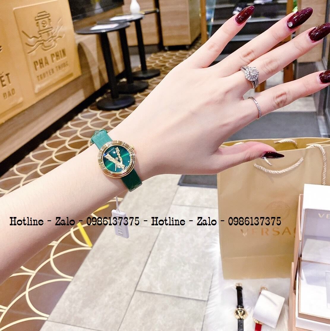 Đồng Hồ Nữ Versace Virtus Mini Duo Dây Da Xanh Lá 28mm