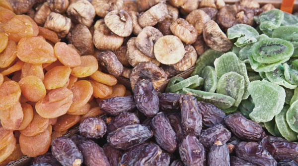 Ăn trái cây khô có thể tốt cho chế độ ăn uống và sức khỏe tổng thể Ăn trái cây khô có thể tốt cho chế độ ăn uống và sức khỏe tổng thể