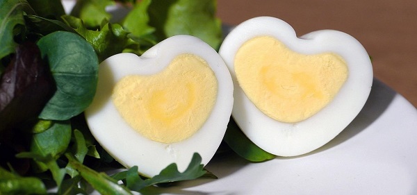 Mối liên hệ giữa việc tiêu thụ trứng và nguy cơ mắc bệnh tim mạch