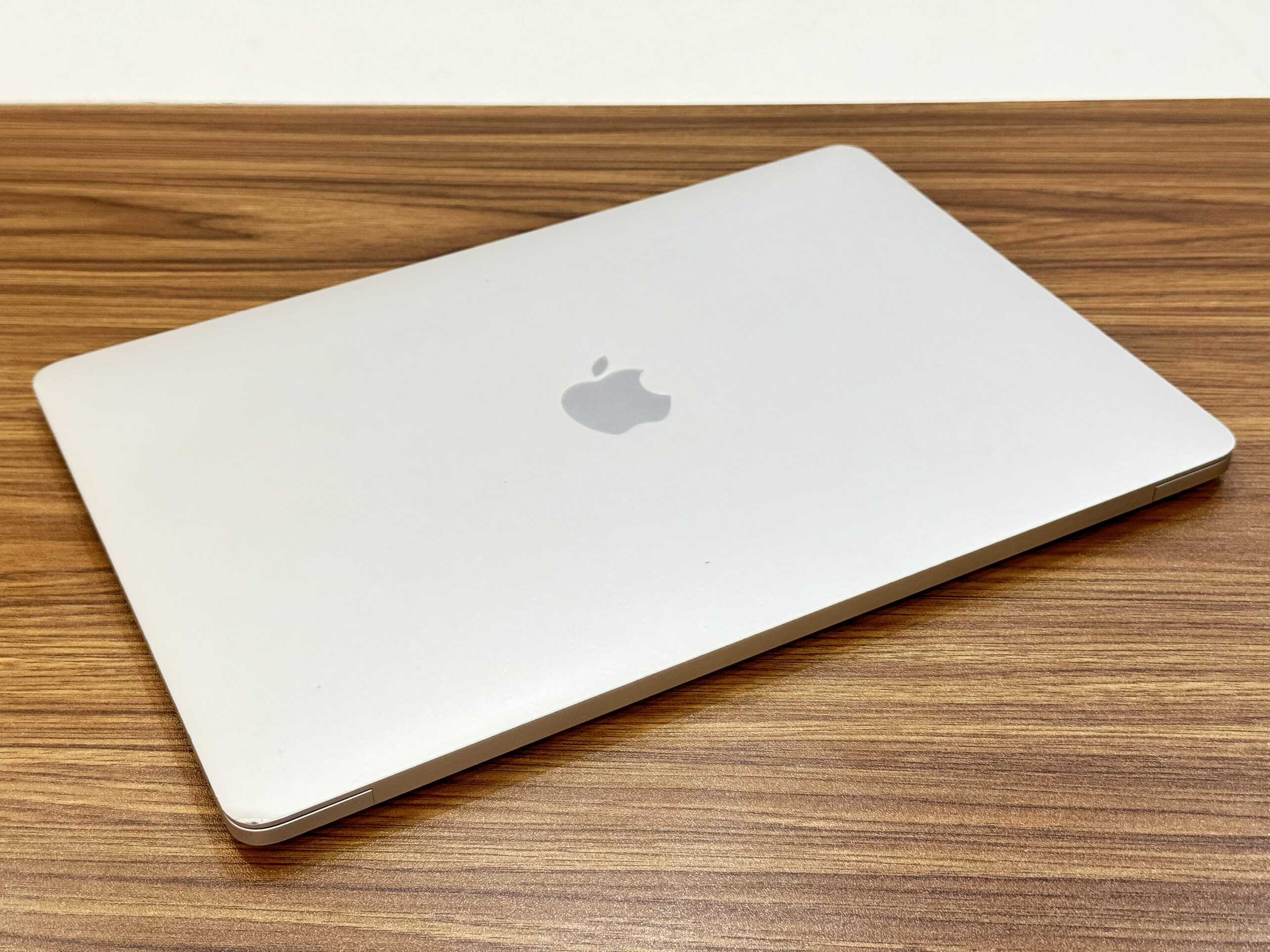 MacBook Pro 15インチ 2017 16GB 512GB タッチバー Touch Bar Macbook