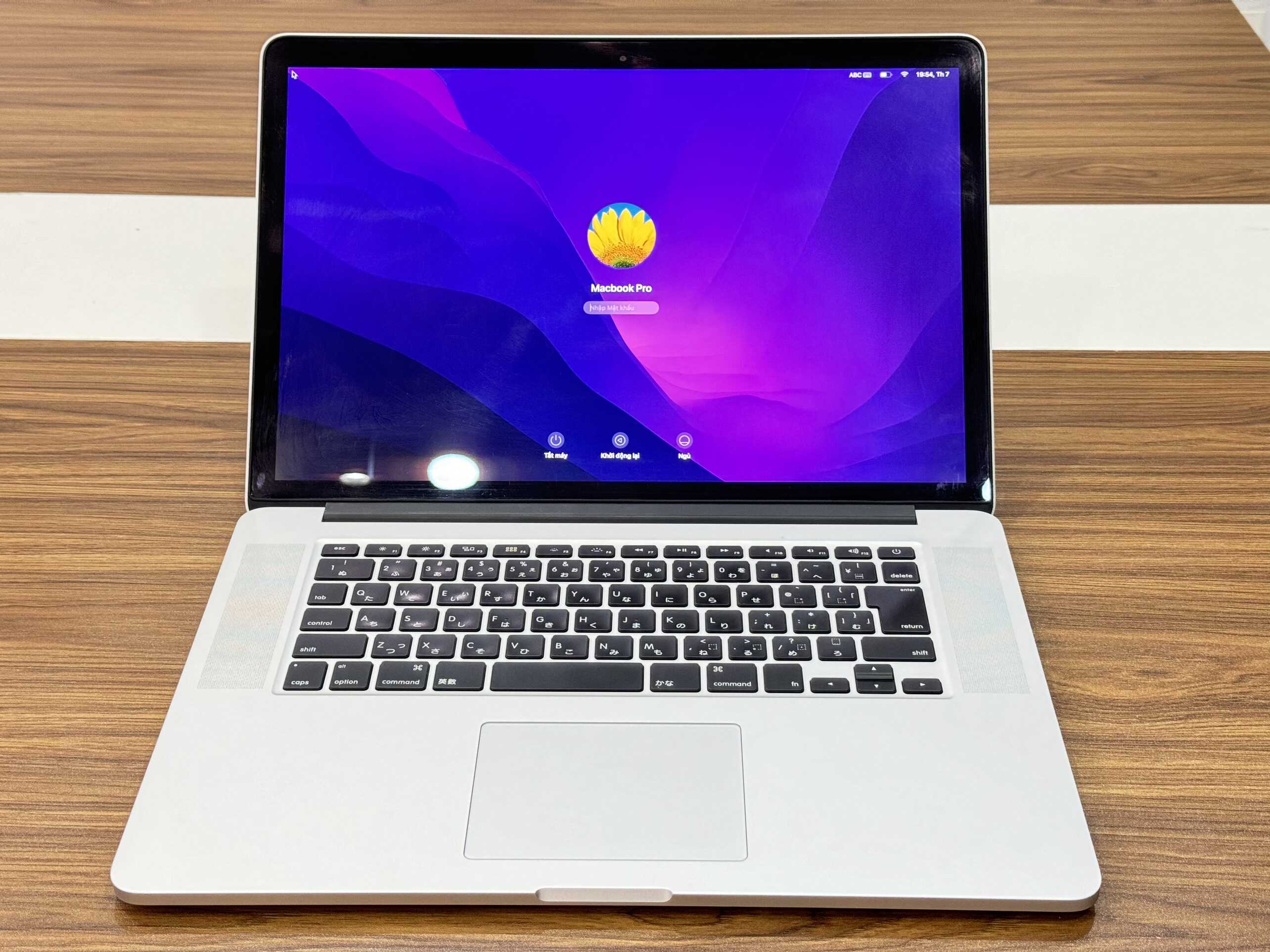 手渡し可能 大阪市北区中崎町】MacBook Pro 15.4インチ2015/core i7 手渡し可能 大阪市北区中崎町】MacBook Pro 15.4インチ2015/core i7