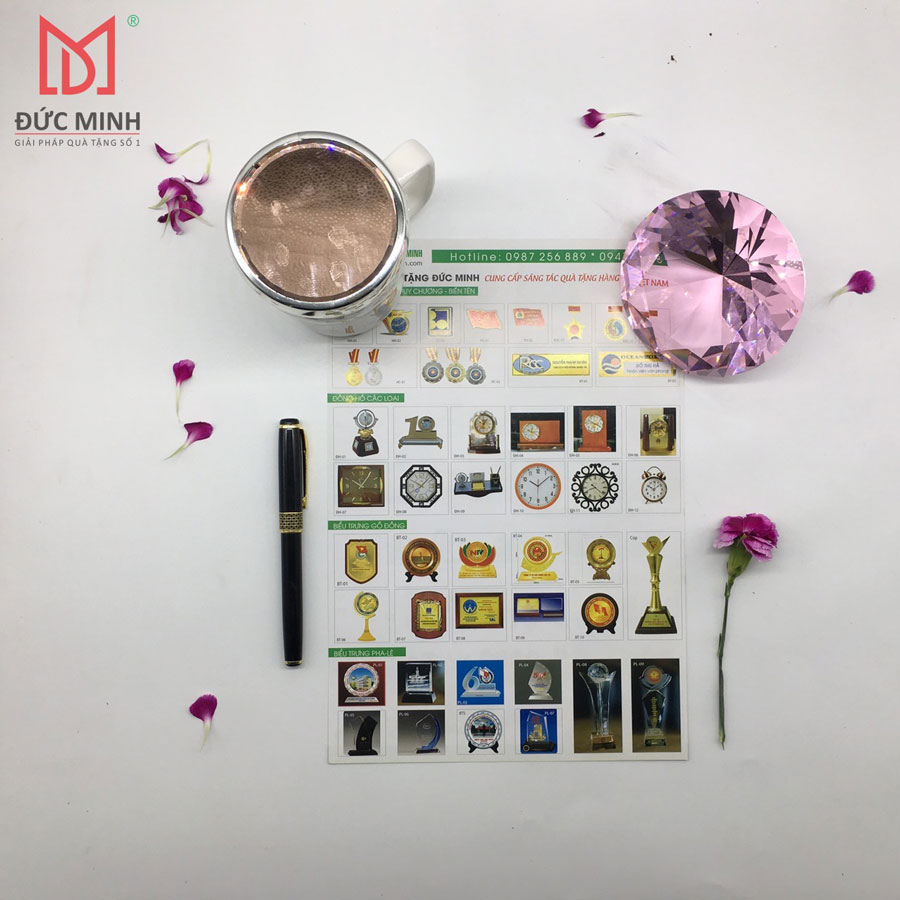 Kim cương chặn giấy Catalog quà tặng