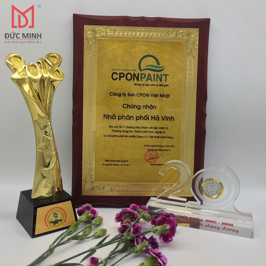 Quà Tặng Vinh Danh