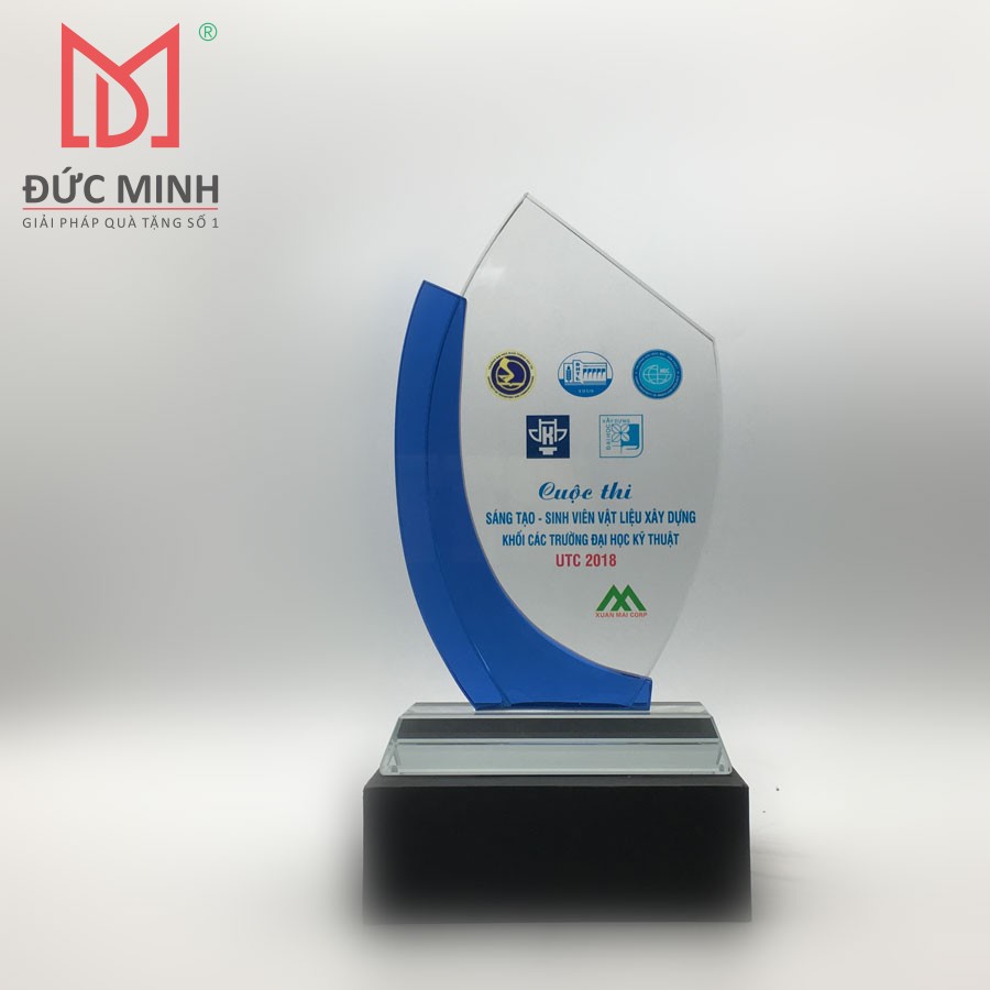 Quà tặng biểu trưng pha lê