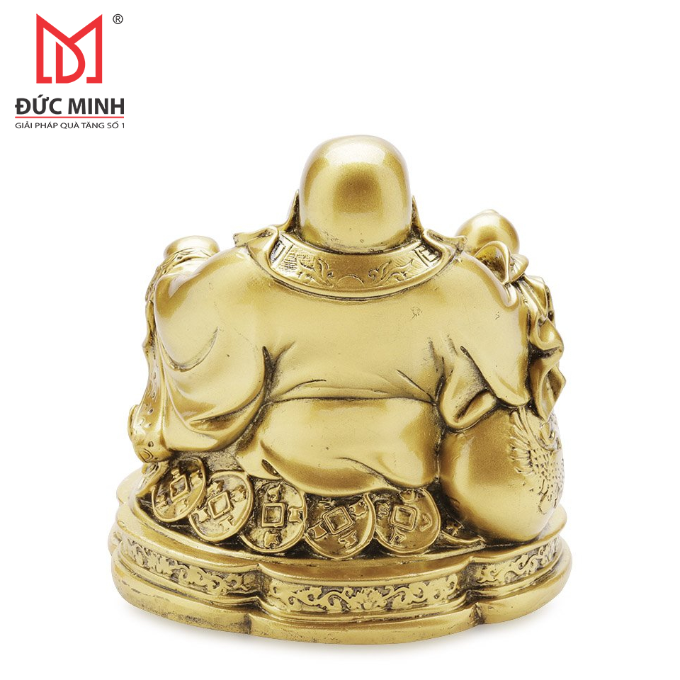 Tượng Phật Di Lặc cầm quả đào