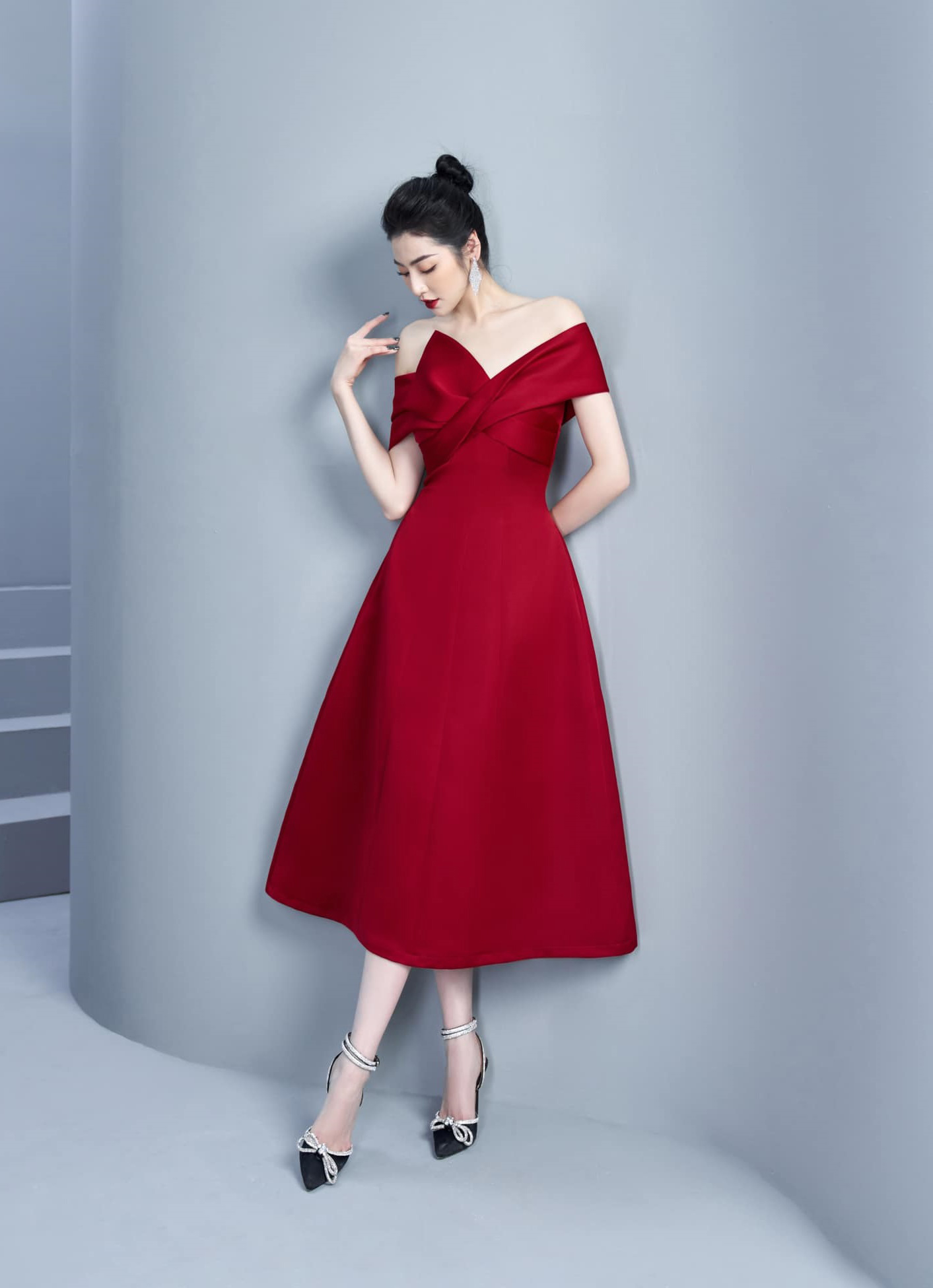 Tổng hợp những mẫu váy liền thân đẹp nhất đáng mua nhất 2023