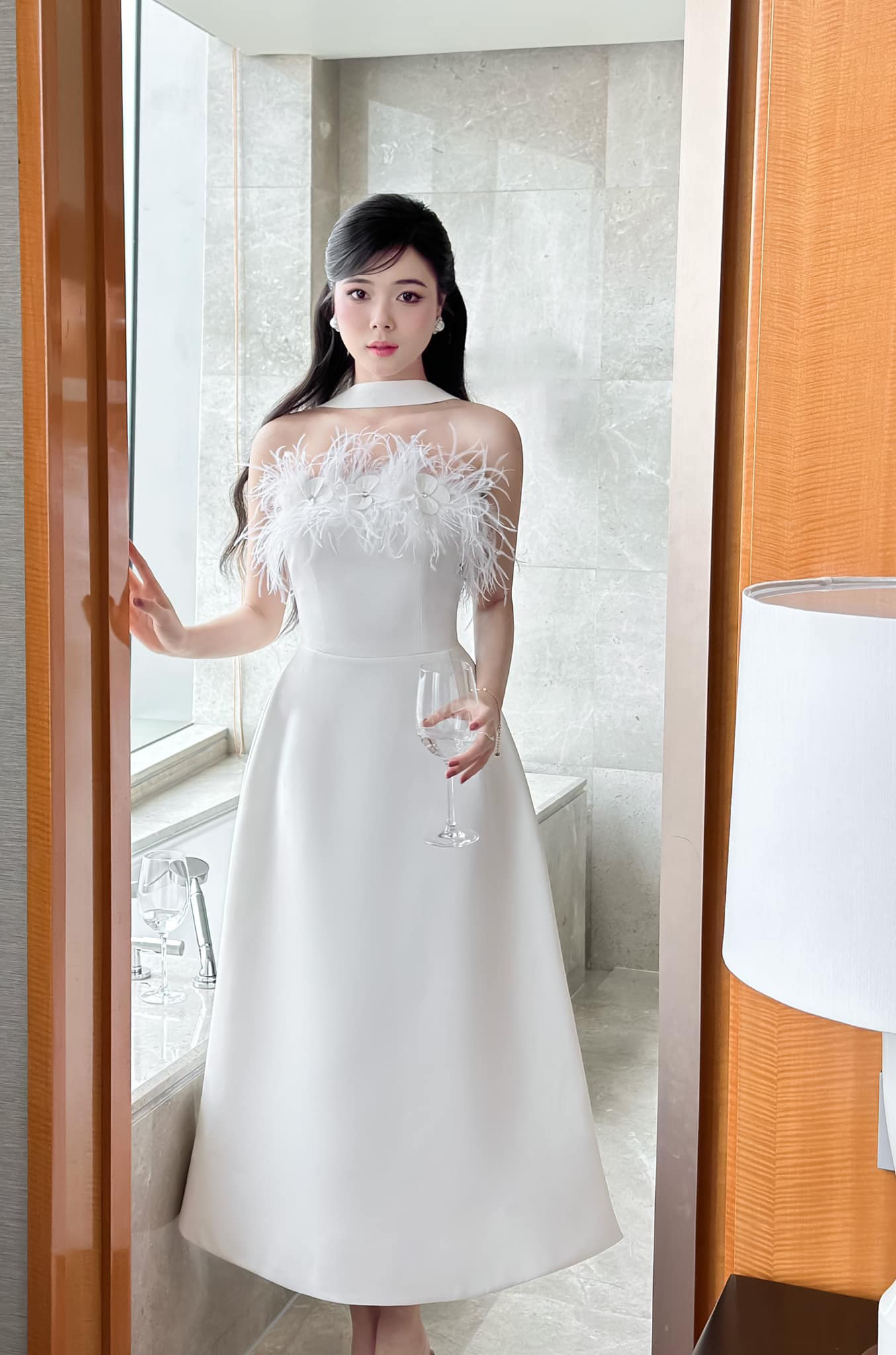 Đầm xoè dáng chữ A phối lông vũ sang trọng #3109