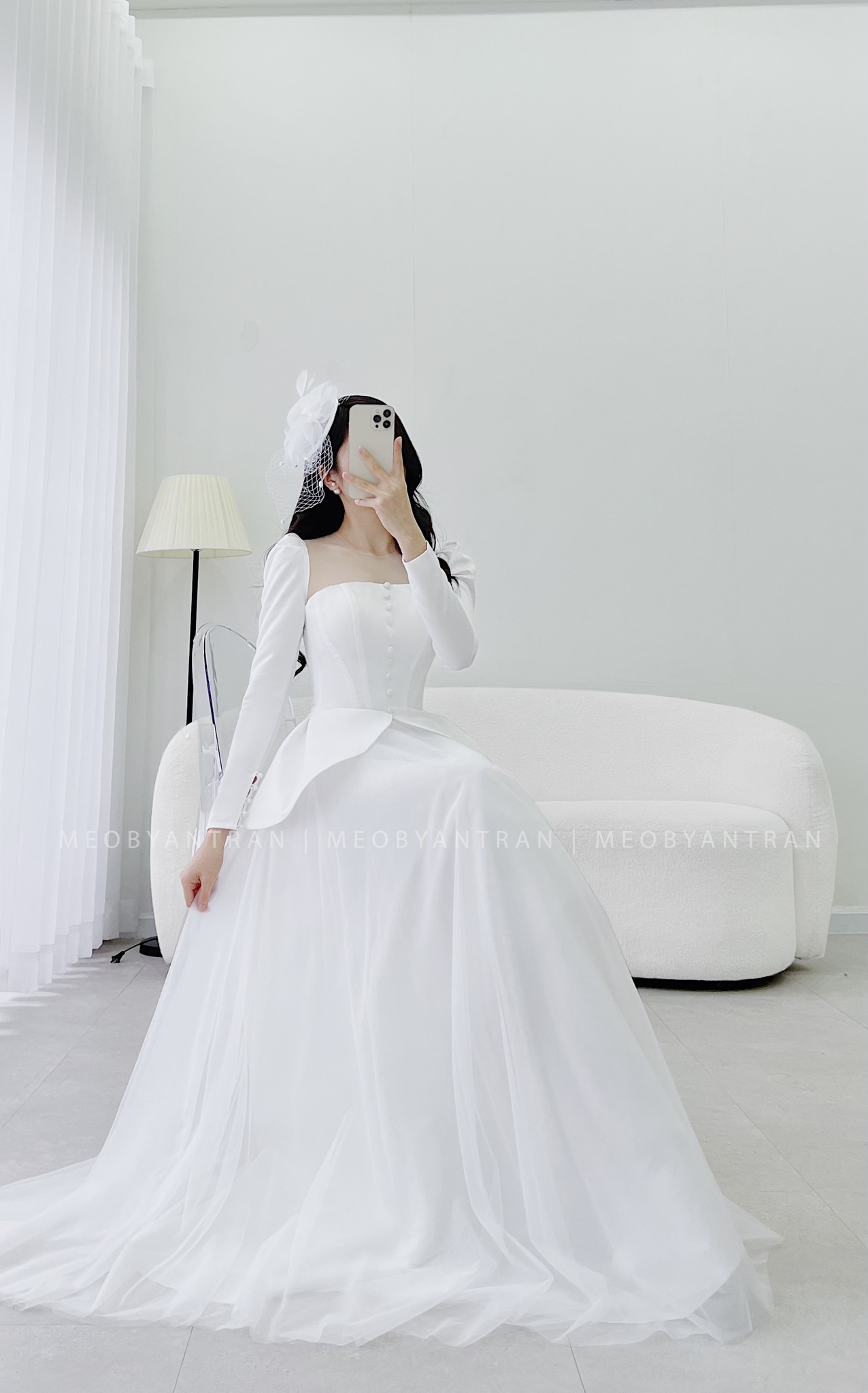 30+ mẫu Váy cưới đơn giản, sang trọng cho mùa cưới 2024 - Nicole Bridal