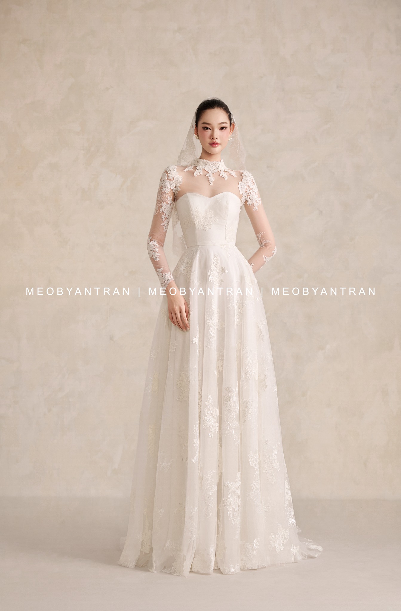 Váy cưới Hàn Quốc nhẹ nhàng thanh lịch cho cô dâu trẻ #1147