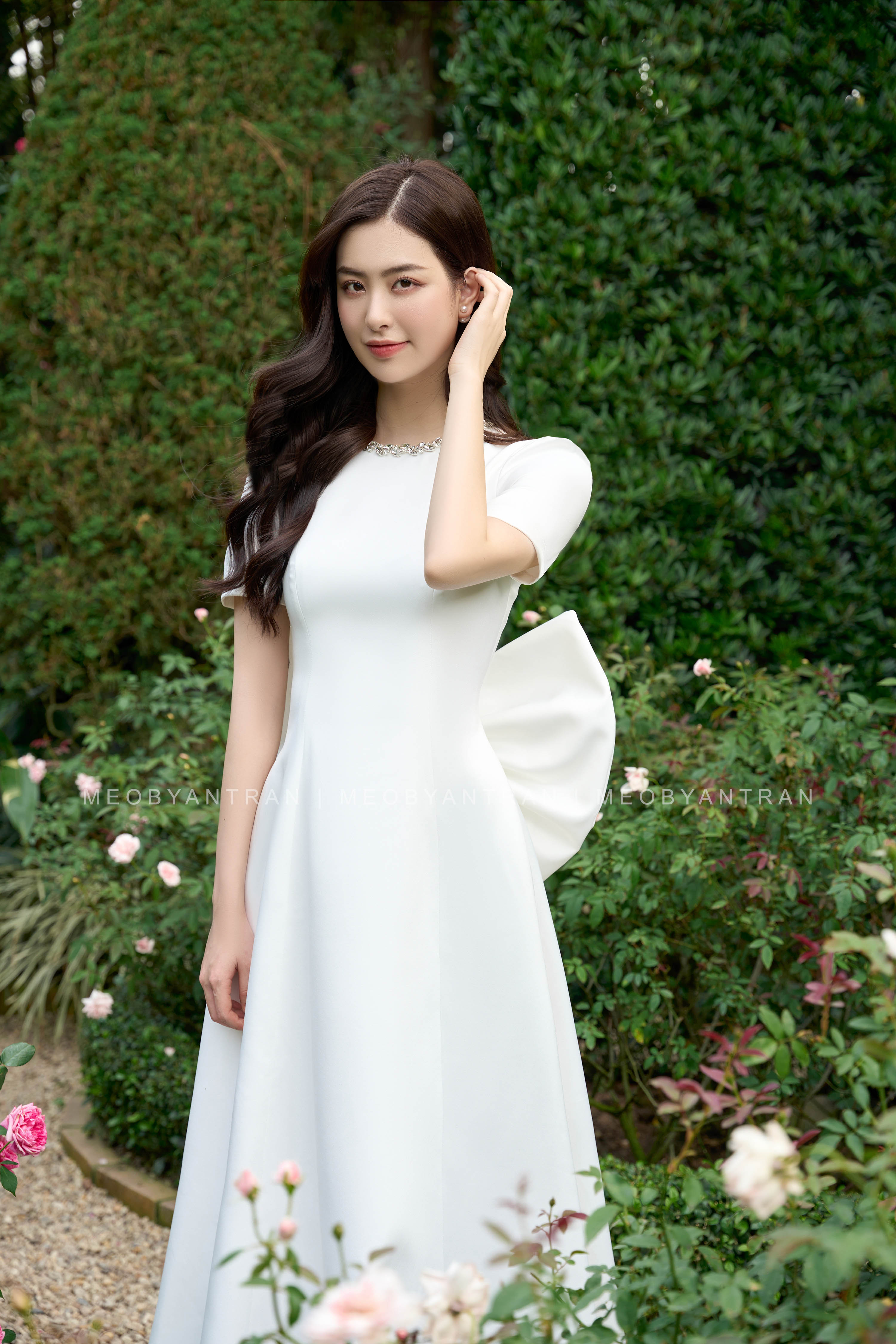 10 mẫu đầm trắng đẹp nhất 2023 mà các nàng không thể bỏ lỡ