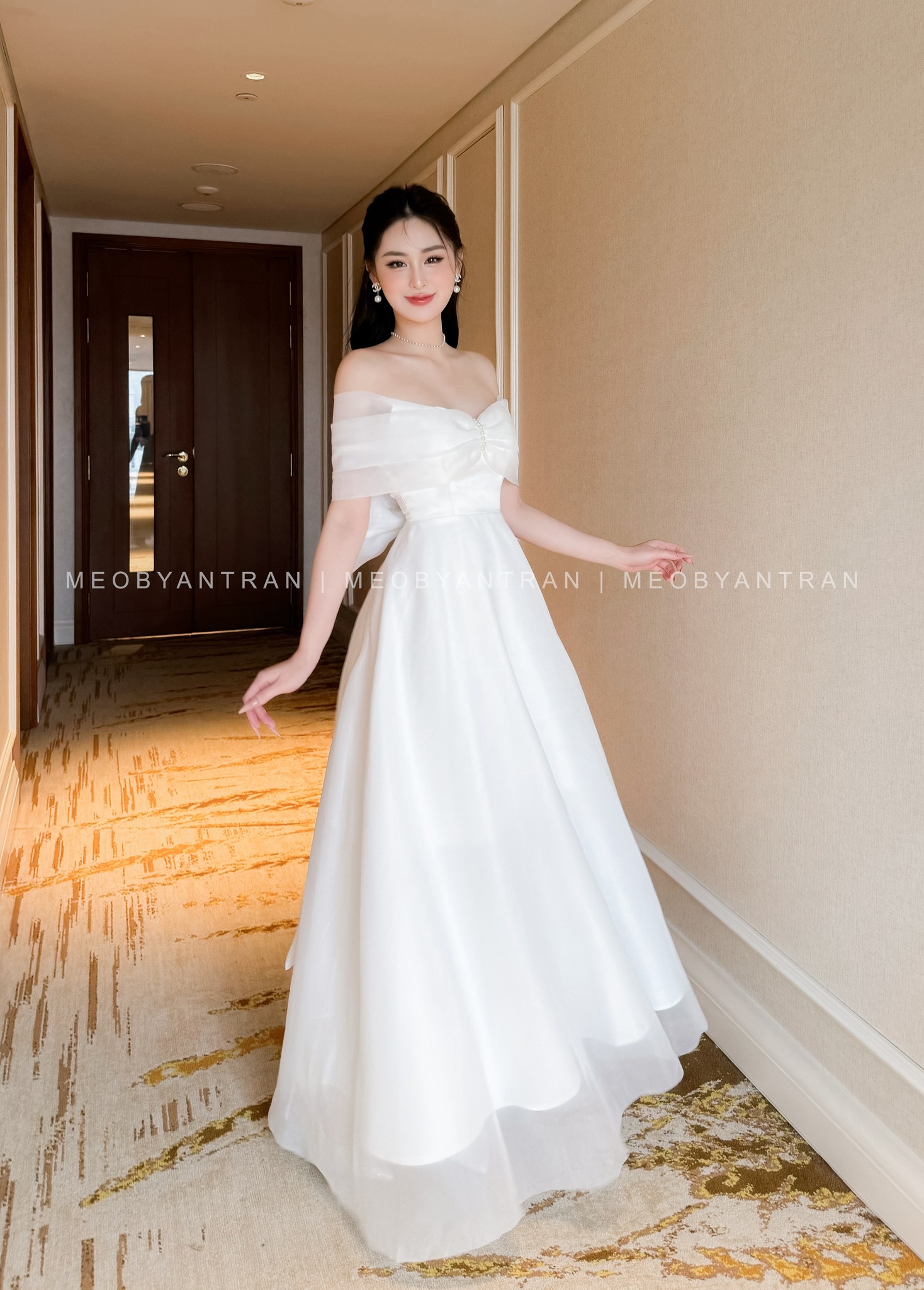 Váy cưới trễ vai đính đá lấp lánh | Shopee Việt Nam