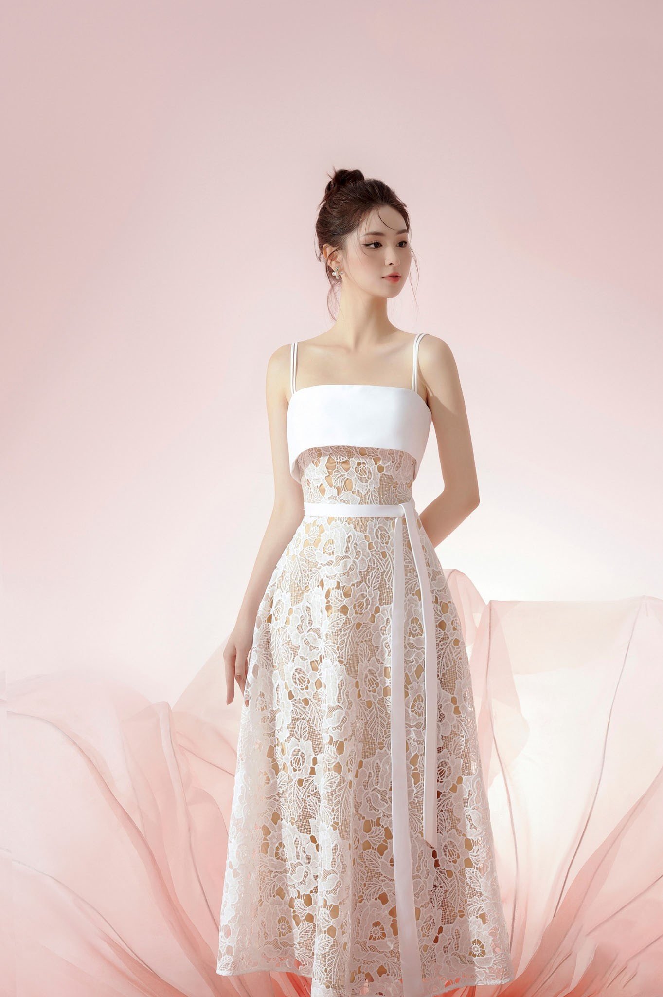 Váy ren trắng xoè | Shopee Việt Nam