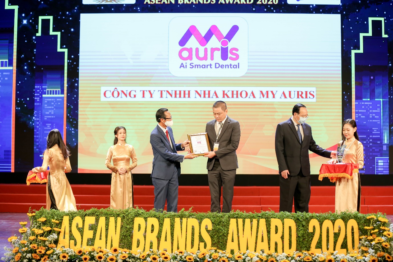 CÔNG TY TNHH NHA KHOA MY AURIS - ĐẠT DANH HIỆU “THƯƠNG HIỆU MẠNH ASEAN