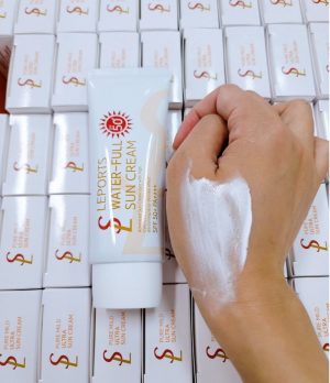 Kem Chống Nắng Smile Leader Water-Full CiCa Sun Cream Ngừa Mụn SPF 50+