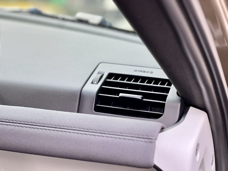 𝐑𝐚𝐧𝐠𝐞 𝐑𝐨𝐯𝐞𝐫 𝐃𝐞𝐟𝐞𝐧𝐝𝐞𝐫 𝐒𝐄 𝐏𝟑𝟎𝟎 𝟐𝟎𝟐𝟐