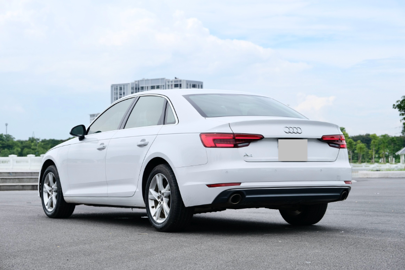 𝐀𝐮𝐝𝐢 𝐀𝟒 𝟐𝟎𝟏𝟔 (𝐓𝐫𝐚̆́𝐧𝐠/𝐧𝐨̣̂𝐢 𝐭𝐡𝐚̂́𝐭 𝐧𝐚̂𝐮)