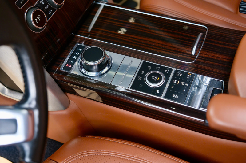 𝐑𝐚𝐧𝐠𝐞 𝐑𝐨𝐯𝐞𝐫 𝐀𝐮𝐭𝐨𝐛𝐢𝐨𝐠𝐫𝐚𝐩𝐡𝐲 𝐌𝐨𝐝𝐞𝐥 𝟐𝟎𝟏𝟒 (Đ𝐞𝐧 | 𝐧𝐨̣̂𝐢 𝐭𝐡𝐚̂́𝐭 𝐧𝐚̂𝐮)