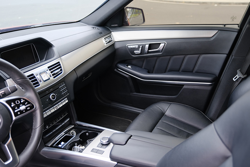 𝐌𝐞𝐫𝐜𝐞𝐝𝐞𝐬 𝐁𝐞𝐧𝐳 𝐄𝟐𝟎𝟎 𝐄𝐝𝐢𝐭𝐢𝐨𝐧 (Đ𝐨̉/𝐧𝐨̣̂𝐢 𝐭𝐡𝐚̂́𝐭 đ𝐞𝐧)