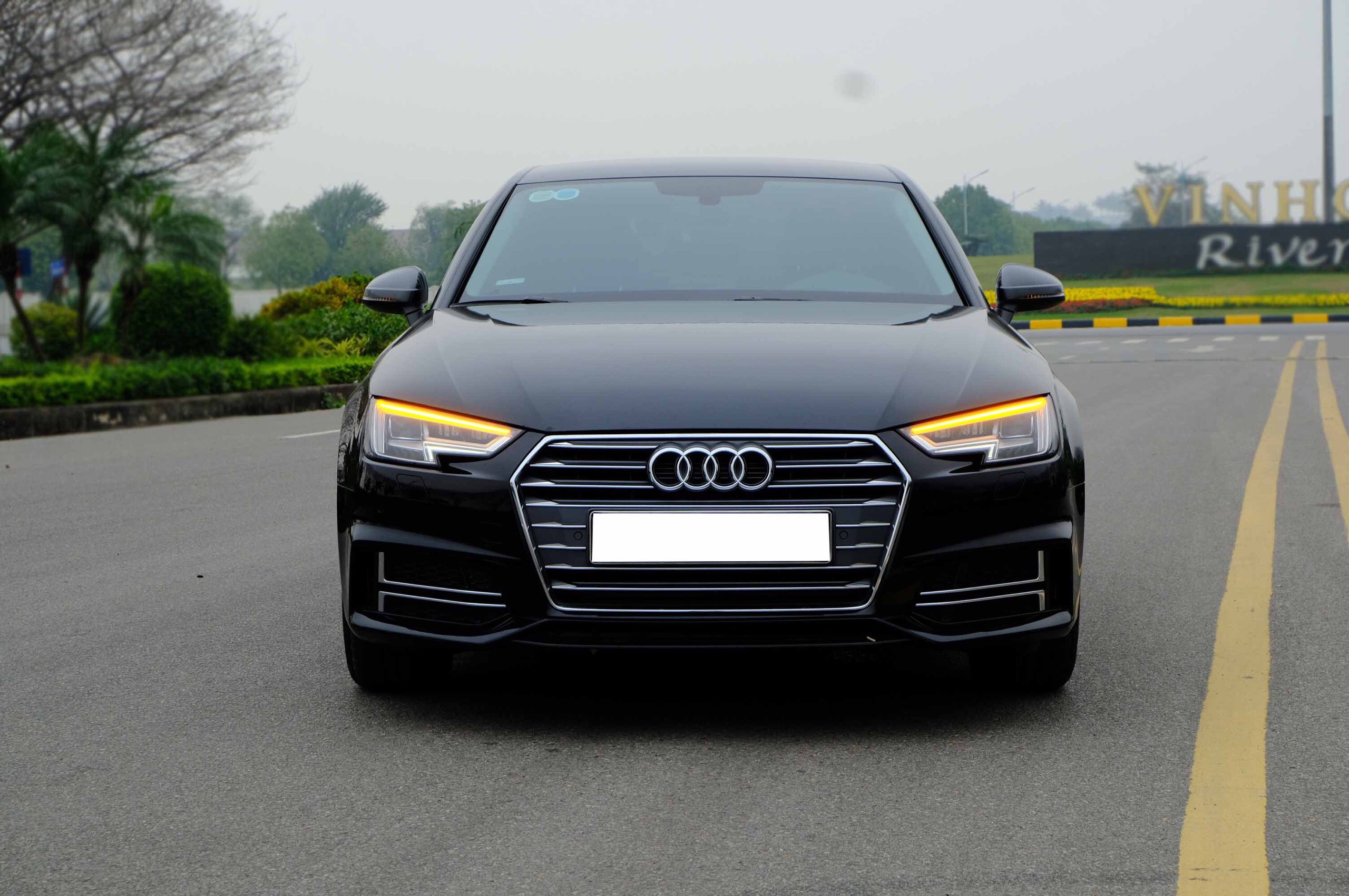 Audi A4 Apec 2017 (Đen/nội thất đen)