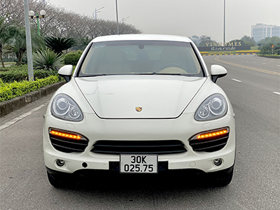 Porsche Cayene 2011 (Trắng/nội thất kem)