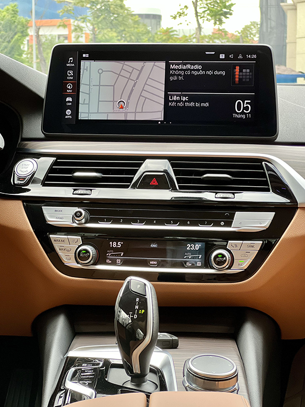 𝐁𝐌𝐖 𝟓2𝟎𝐢 𝐋𝐮𝐱𝐮𝐫𝐲 𝐋𝐢𝐧𝐞 𝟐𝟎𝟐𝟐