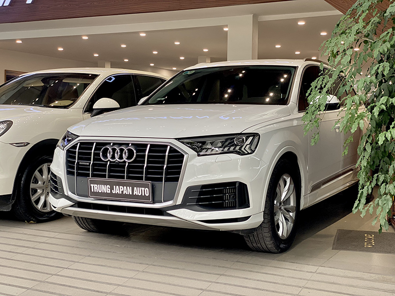 Audi Q7 trắng 2020 -  55TFSI Sline