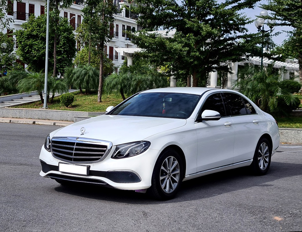 Mercedes E200 2019 Trắng