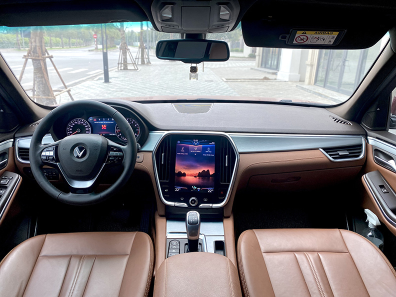 [VINFAST] Lux SA 2.0 PLUS Premium